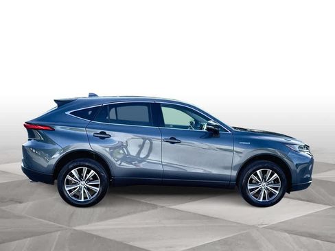 Used 2021 Toyota Venza LE AWD/4WD image 9