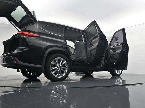 Used 2020 Toyota Highlander Limited AWD/4WD image 46