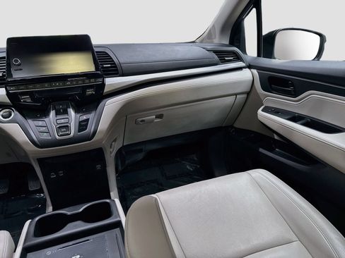 Used 2025 Honda Odyssey EX-L image 25