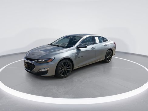 Used 2023 Chevrolet Malibu LT w/ Sport Edition image 4