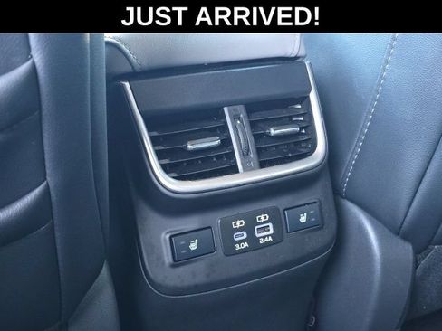 Used 2025 Subaru Outback Limited w/ Popular Package #2 AWD/4WD image 11