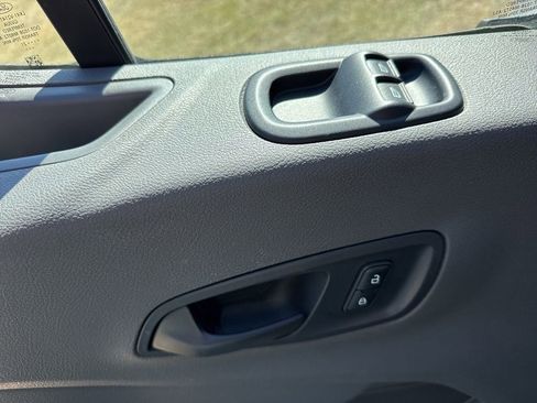 Used 2021 Ford Transit 350 XLT image 19