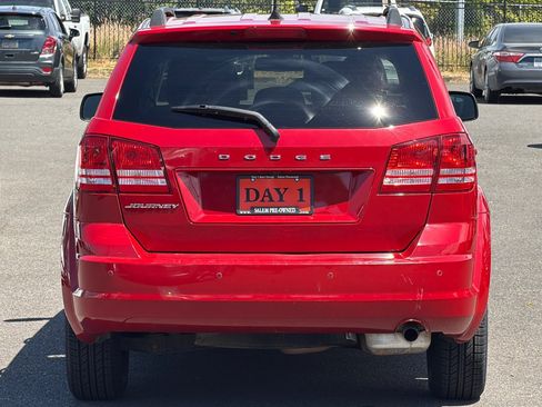 Used 2020 Dodge Journey SE w/ SE Popular Equipment Group FWD image 6