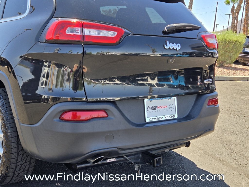Used 2016 Jeep Cherokee Latitude FWD image 5