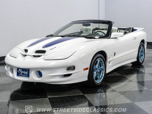 Used 1999 Pontiac Firebird Trans Am RWD image 20