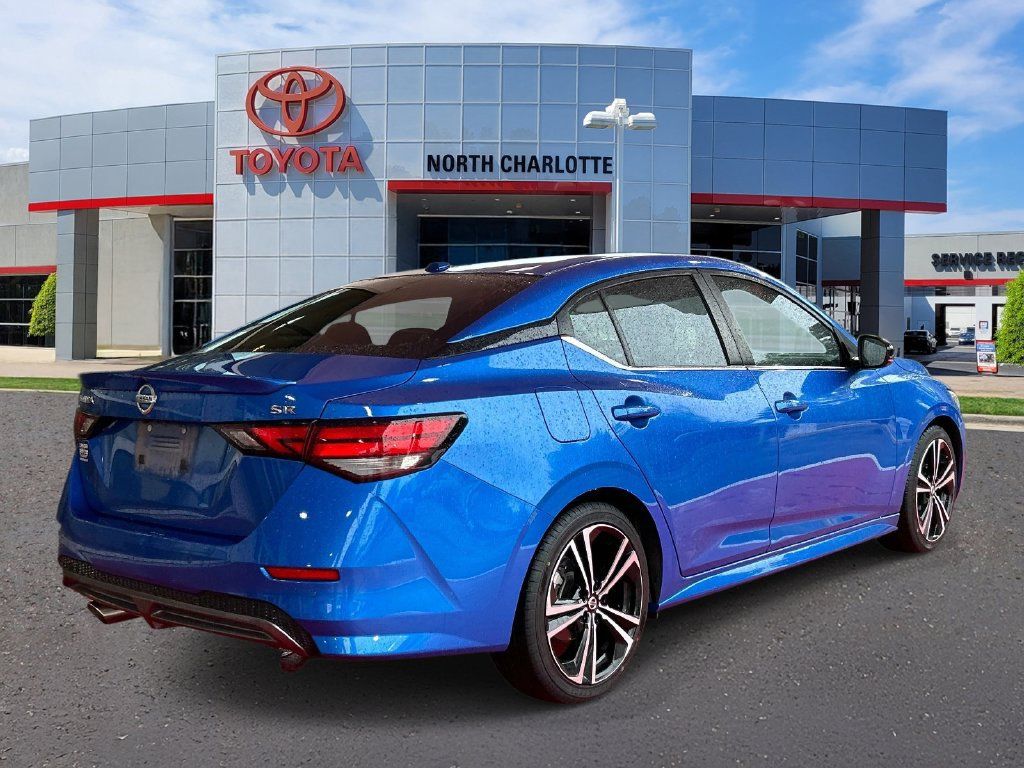 Used 2022 Nissan Sentra SR w/ Trunk Package FWD image 8