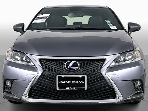 Used 2016 Lexus CT 200h image 3