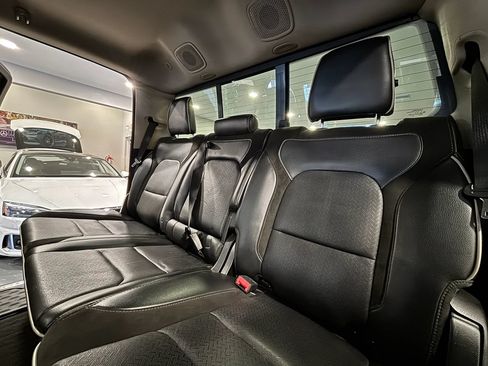 Used 2020 RAM 1500 Laramie AWD/4WD image 14
