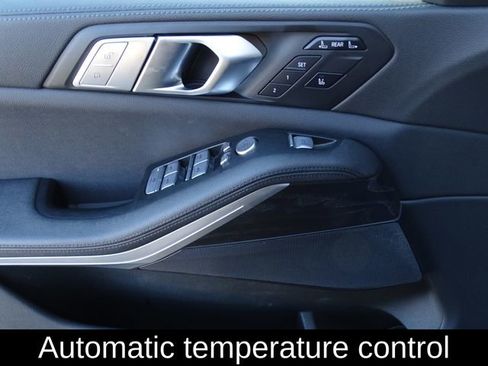 Used 2022 BMW X7 xDrive40i image 25