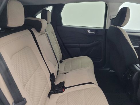 Used 2021 Ford Escape SE w/ SE Sport Appearance Package FWD image 19