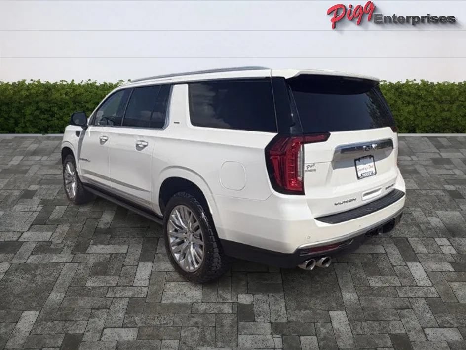 Used 2021 GMC Yukon XL Denali w/ Denali Premium Package AWD/4WD image 2