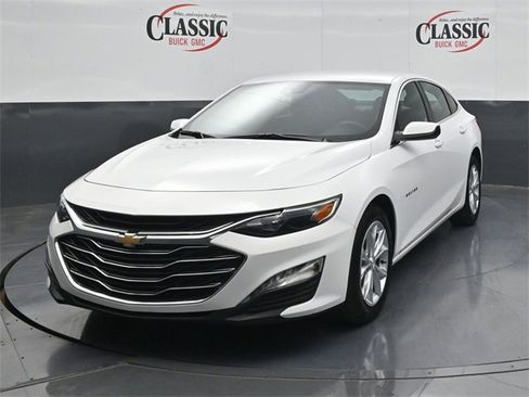 Used 2024 Chevrolet Malibu LT image 4