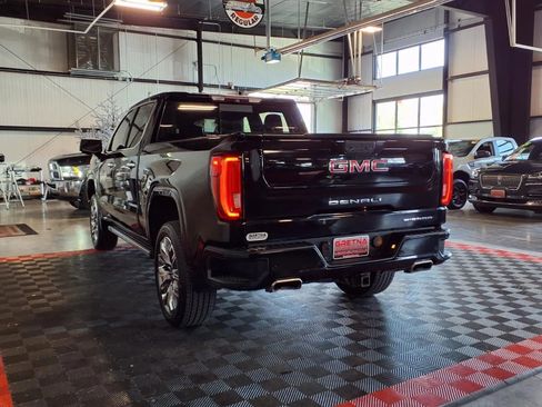 Used 2019 GMC Sierra 1500 Denali w/ Denali Ultimate Package AWD/4WD image 4