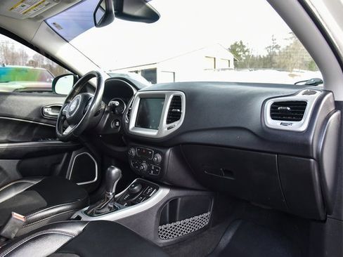 Certified 2020 Jeep Compass Latitude w/ Popular Equipment Group image 10