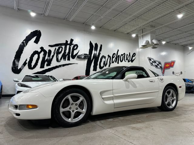 Used 2003 Chevrolet Corvette Coupe RWD image 1