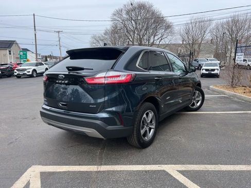 Used 2024 Ford Edge SEL w/ Convenience Package image 5