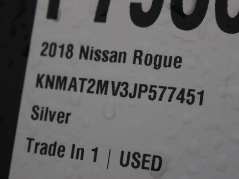 Used 2018 Nissan Rogue SV image 41