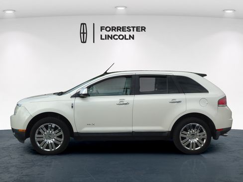 Used 2010 Lincoln MKX AWD image 6