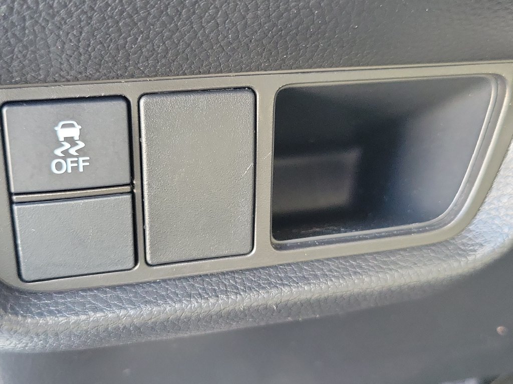 Certified 2025 Honda HR-V LX image 19