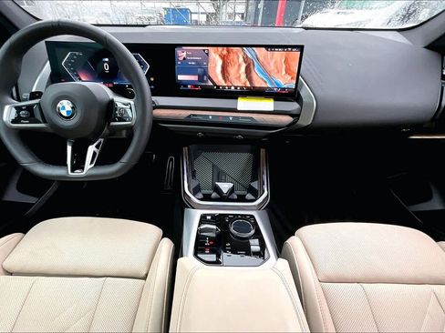 Used 2025 BMW X3 xDrive30i w/ M Sport Package image 16