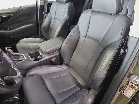 Used 2025 Subaru Outback Limited XT AWD/4WD image 15