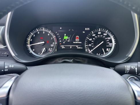Used 2021 Toyota Highlander XLE FWD image 26