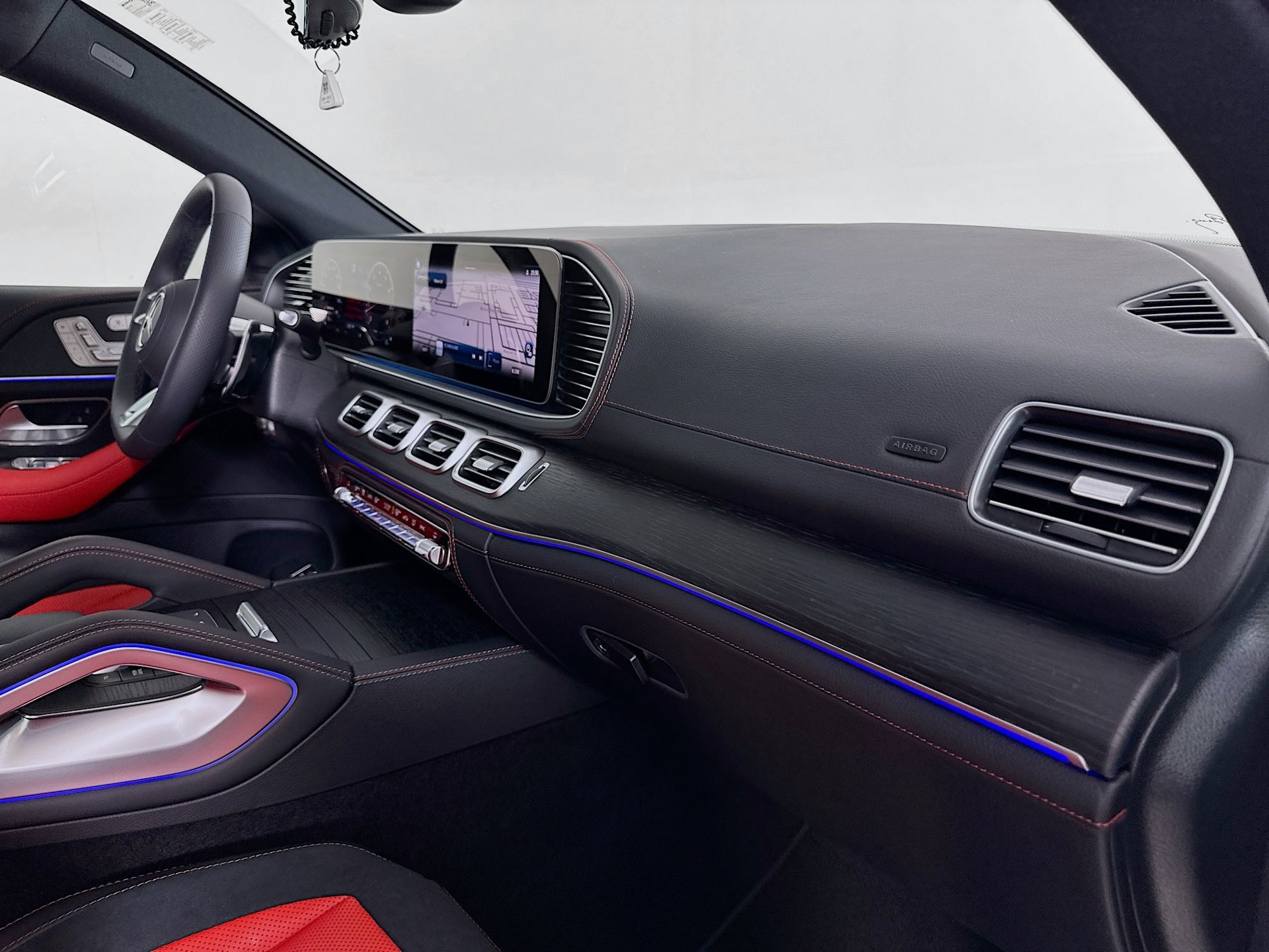 New 2026 Mercedes-Benz GLE 53 AMG 4MATIC Coupe image 32