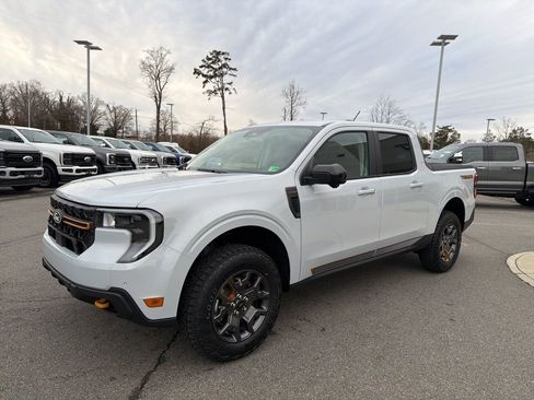 New 2025 Ford Maverick Tremor image 8