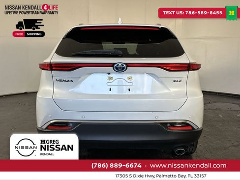 Used 2023 Toyota Venza Limited image 10