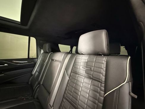 Certified 2024 Cadillac Escalade ESV Premium Luxury Platinum AWD/4WD image 24