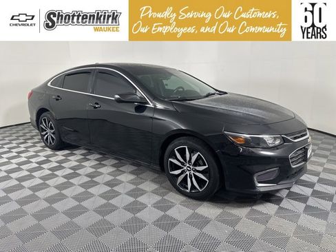 Used 2016 Chevrolet Malibu LT image 1