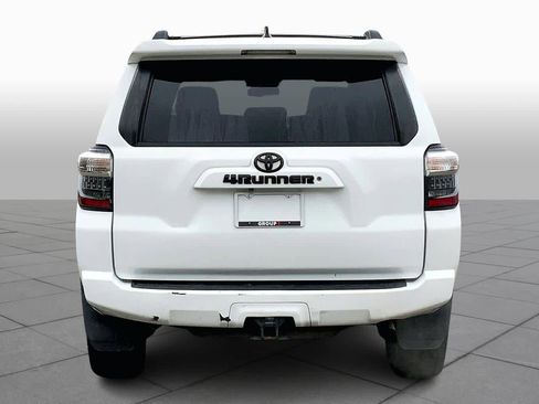 Used 2019 Toyota 4Runner SR5 Premium image 4