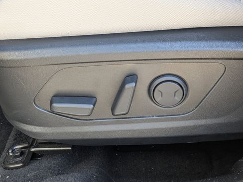 Used 2025 Hyundai Tucson SEL FWD image 21