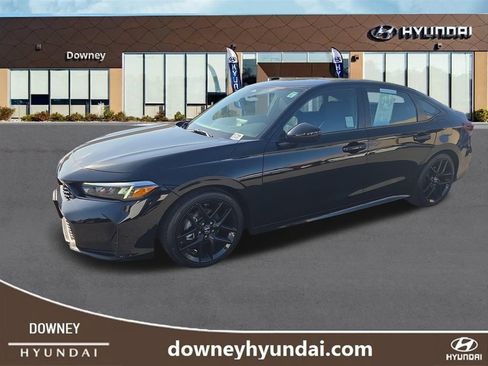 Used 2025 Honda Civic Sport image 1
