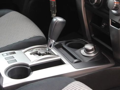 Used 2015 Toyota 4Runner SR5 image 20