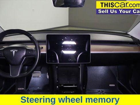 Used 2018 Tesla Model 3 Long Range image 14