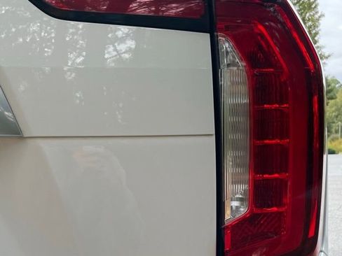 Used 2022 GMC Yukon XL Denali w/ Max Trailering Package image 10