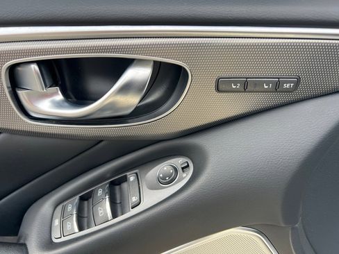 Used 2018 INFINITI Q50 Sport w/ Sensory Package (Sport) AWD/4WD image 29