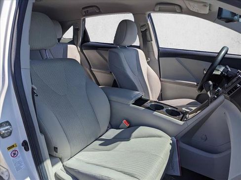 Used 2013 Toyota Venza LE FWD image 17