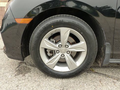 Used 2018 Honda Odyssey EX-L image 15