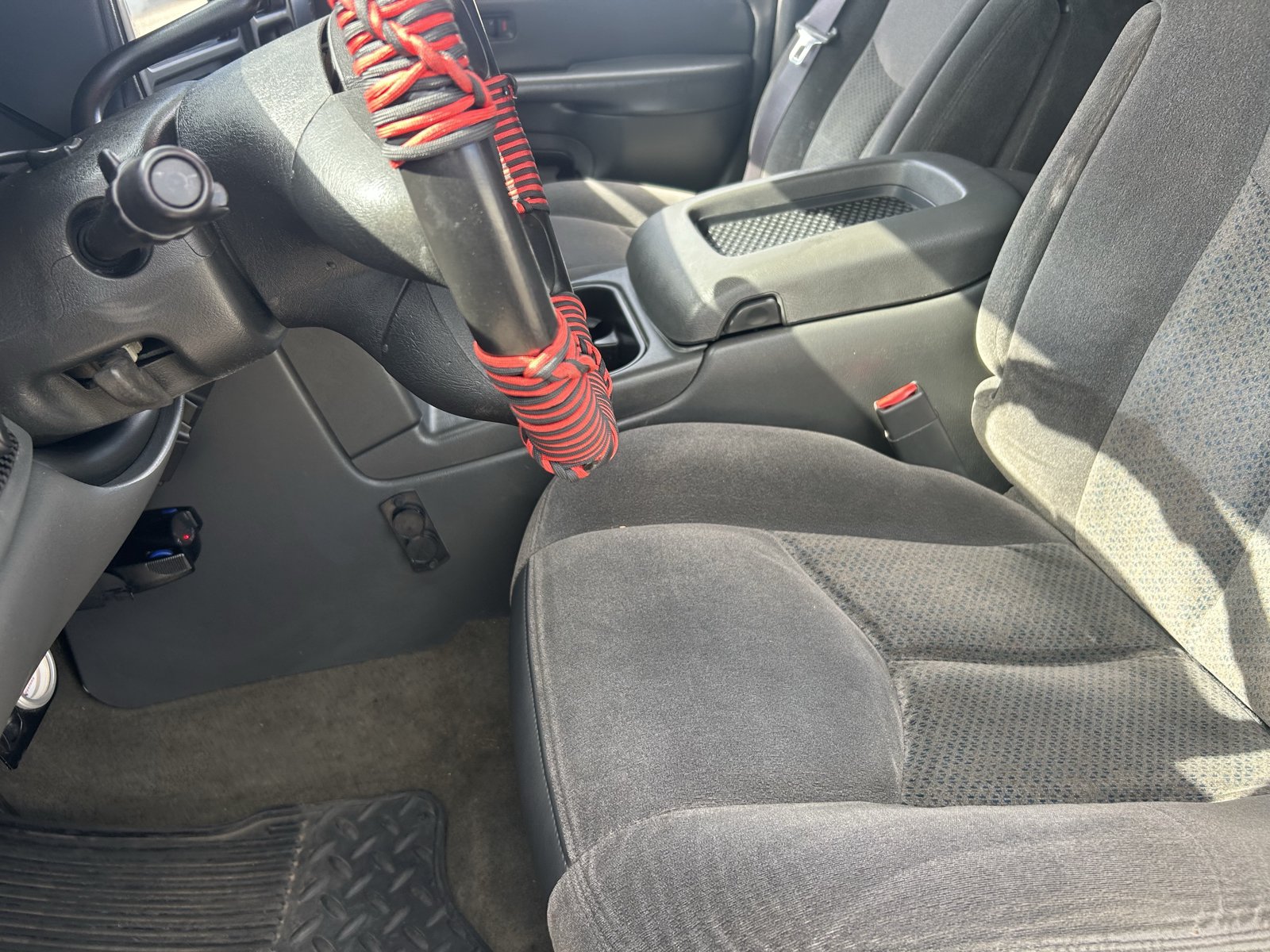 Used 2005 Chevrolet Silverado 2500 LS w/ Heavy-Duty Power Package RWD image 12