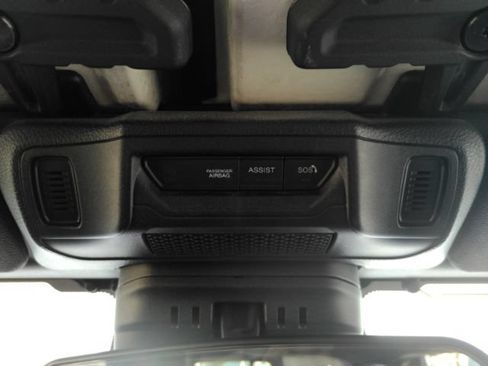 Used 2026 Jeep Wrangler Unlimited Rubicon AWD/4WD image 48