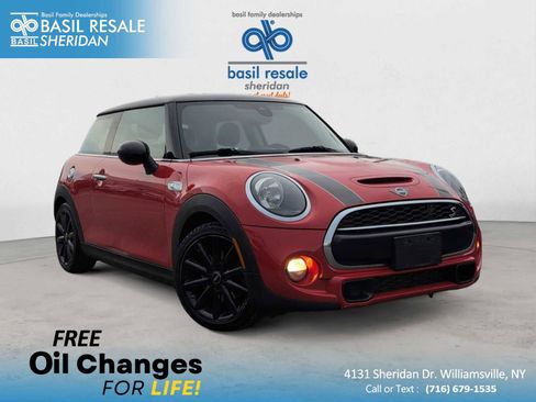 Used 2019 MINI Cooper S image 1