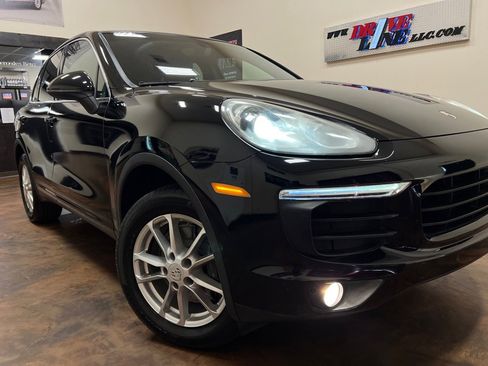 Used 2016 Porsche Cayenne AWD/4WD image 33