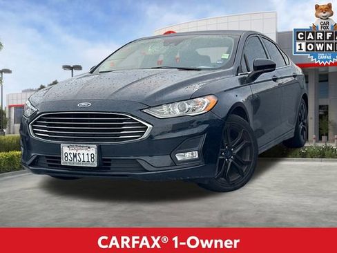 Used 2020 Ford Fusion SE w/ Equipment Group 151A image 2
