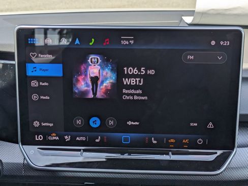 New 2025 Volkswagen GTI SE image 17