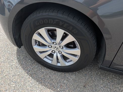 Used 2016 Honda Odyssey EX-L image 15