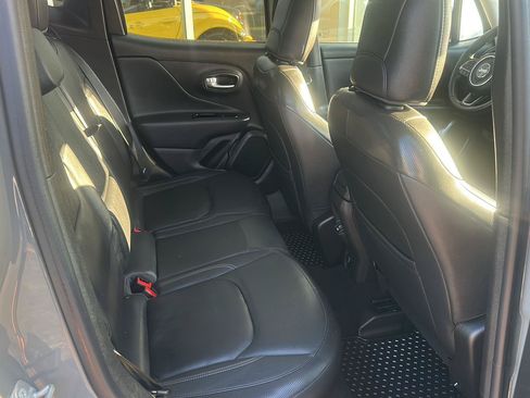 Used 2022 Jeep Renegade Limited AWD/4WD image 11