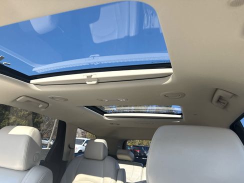 Used 2023 Buick Enclave Essence w/ Experience Buick Package image 27