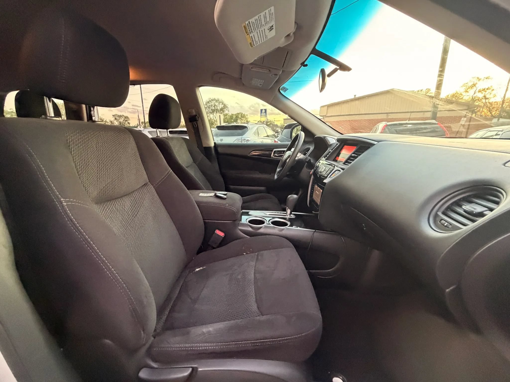 Used 2014 Nissan Pathfinder S FWD image 21